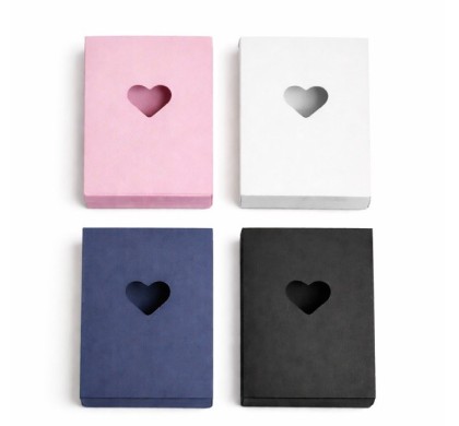 коробки из плоского картона 132X90X25 c окошком сердцем